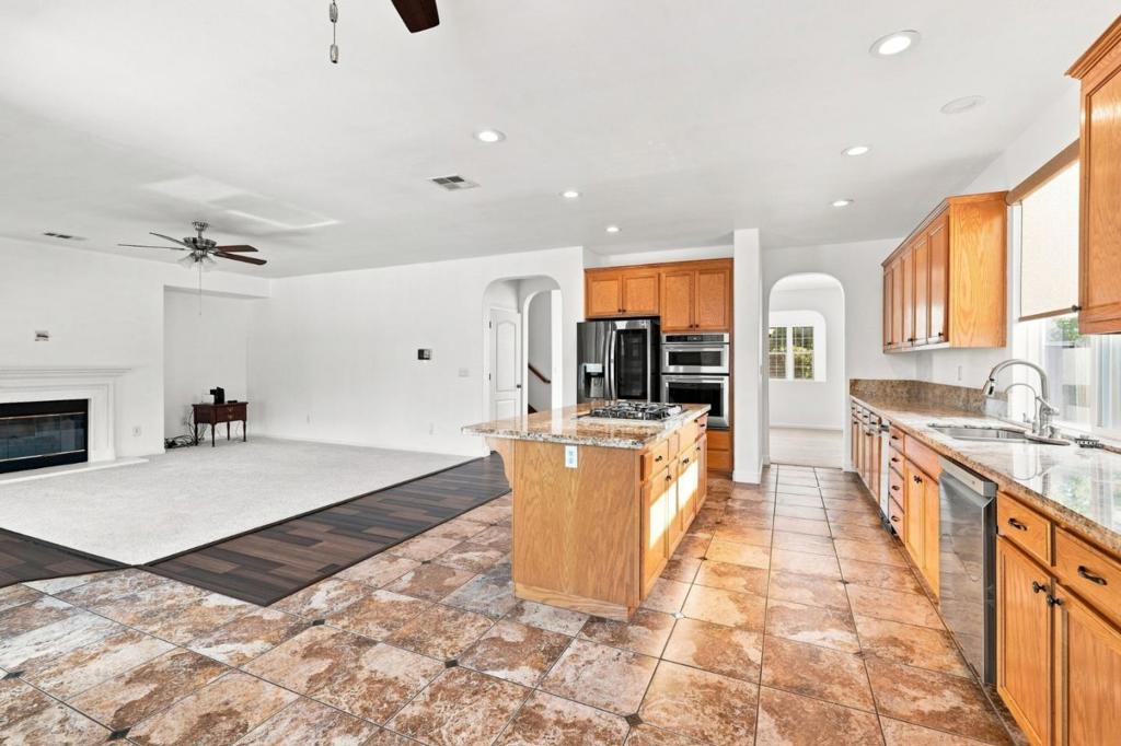 1951 Trail Way Property Photo 16