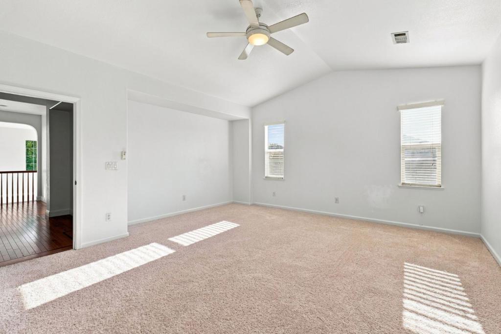 1951 Trail Way Property Photo 32
