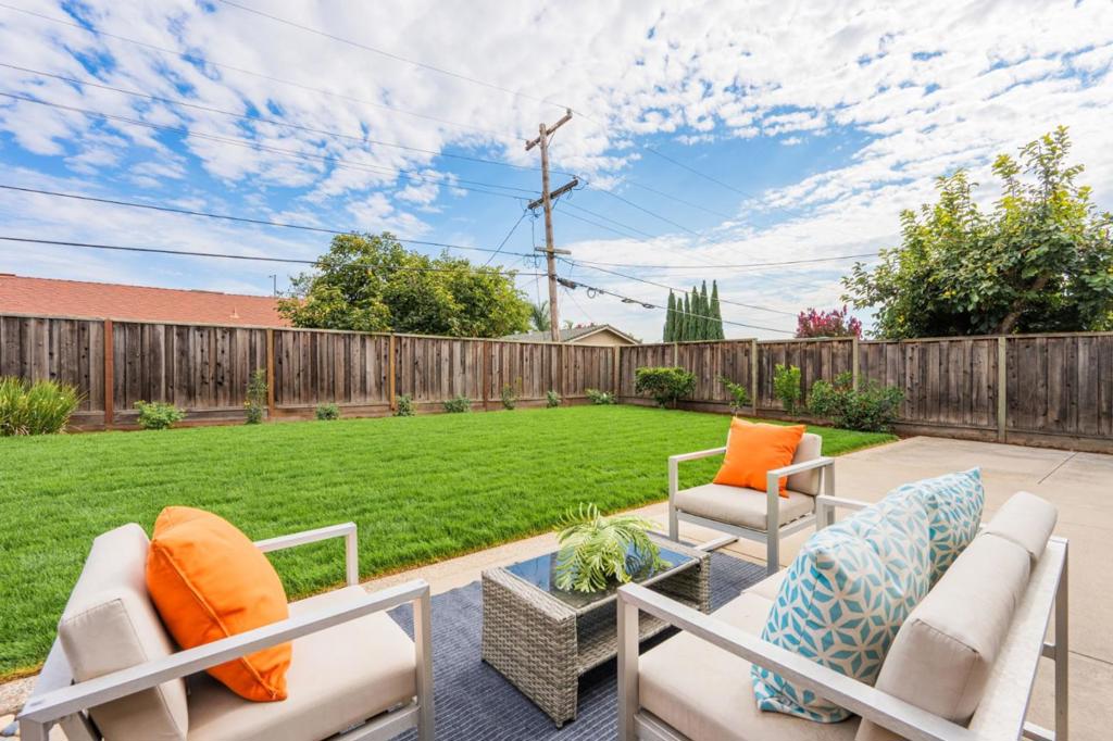 178 Buskirk Street Property Photo 4