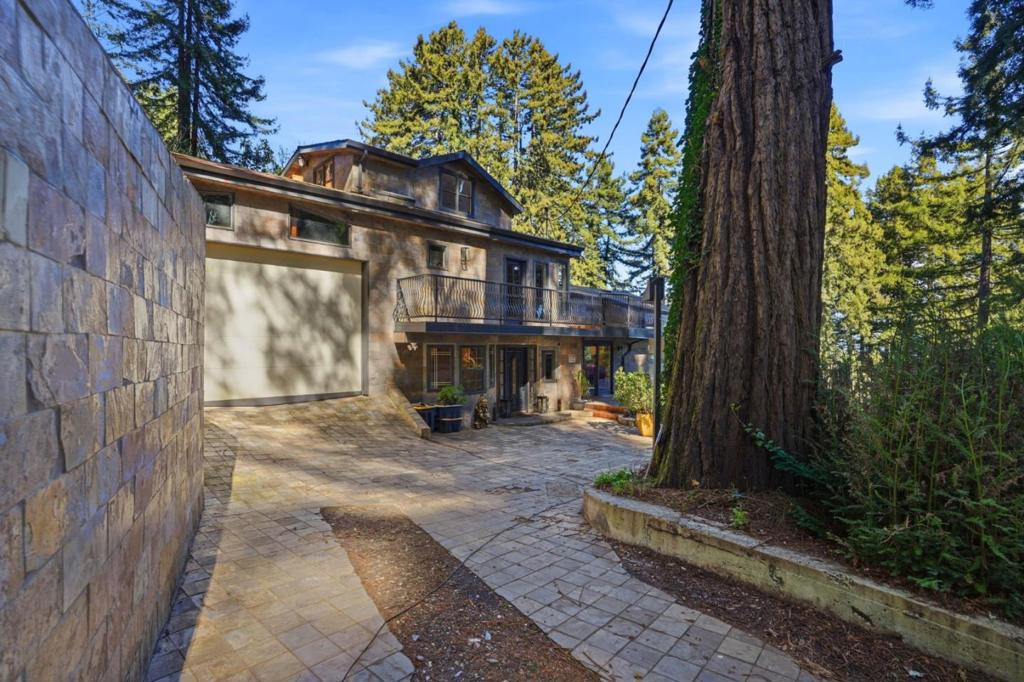 26 Big Tree Road Property Photo 2
