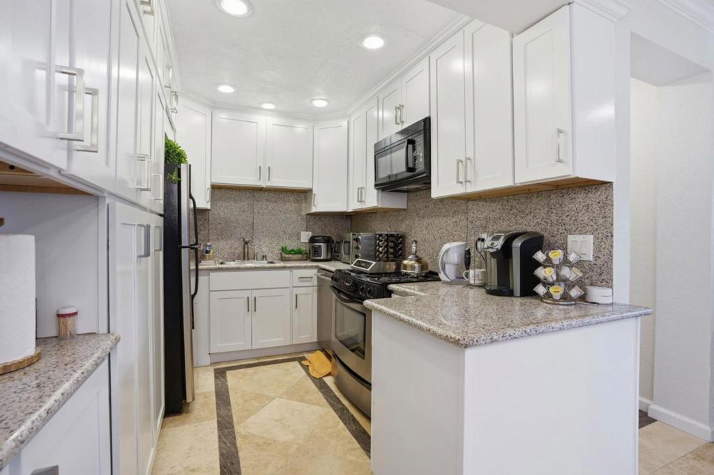 26 Big Tree Road Property Photo 13