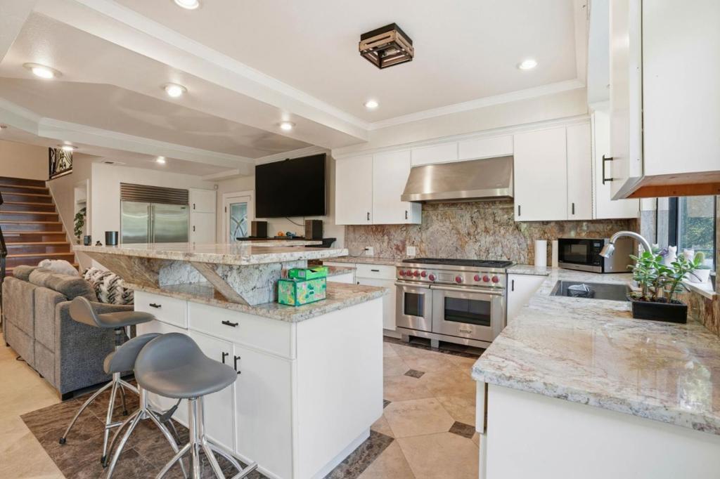 26 Big Tree Road Property Photo 15