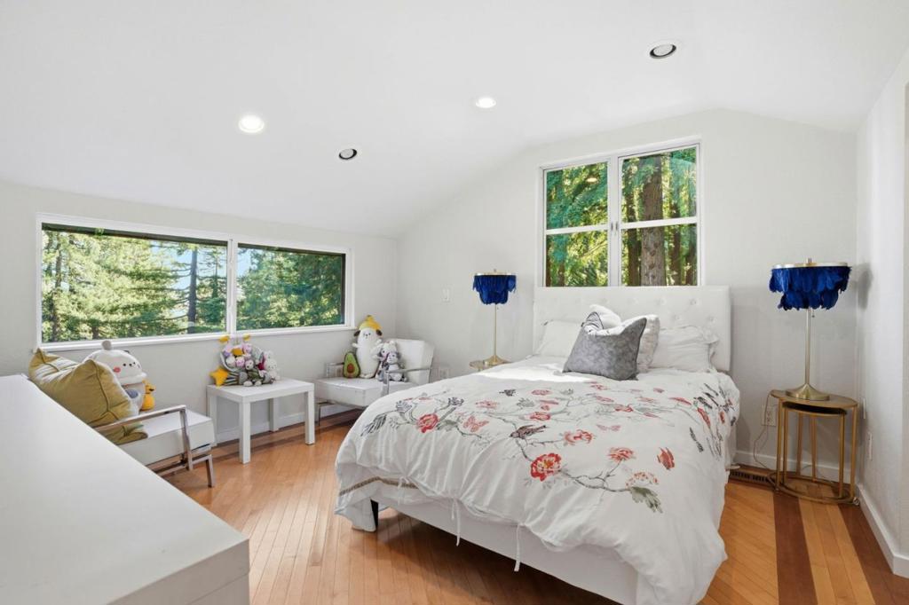 26 Big Tree Road Property Photo 24