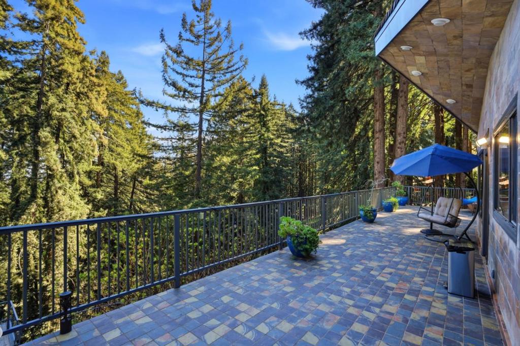 26 Big Tree Road Property Photo 36
