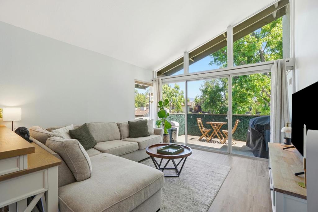 55 Massolo Drive H Property Photo 1