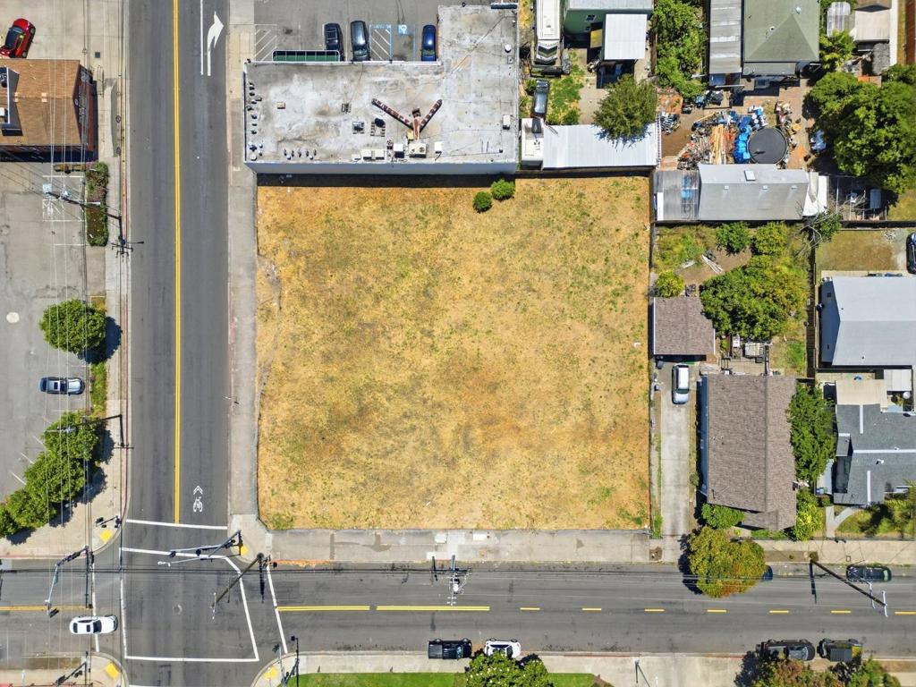 2101 Washington Avenue Property Photo 15