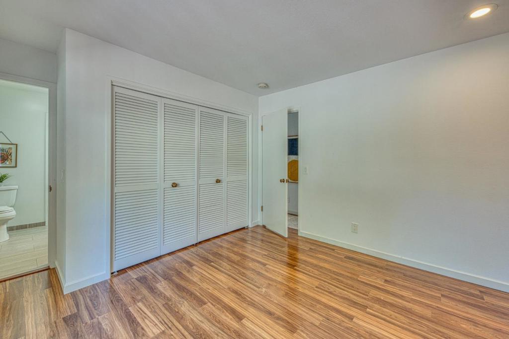 7 Stratford Place Property Photo 32