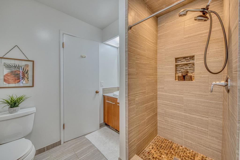 7 Stratford Place Property Photo 34