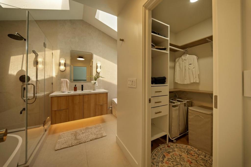4833 Claremont Park Court Property Photo 19