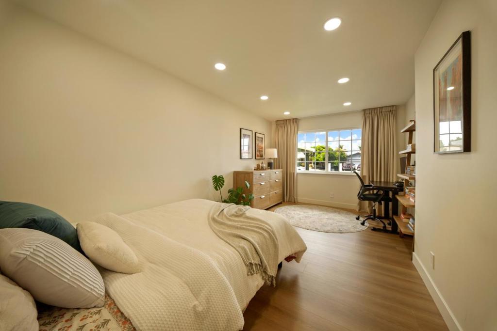 4833 Claremont Park Court Property Photo 22