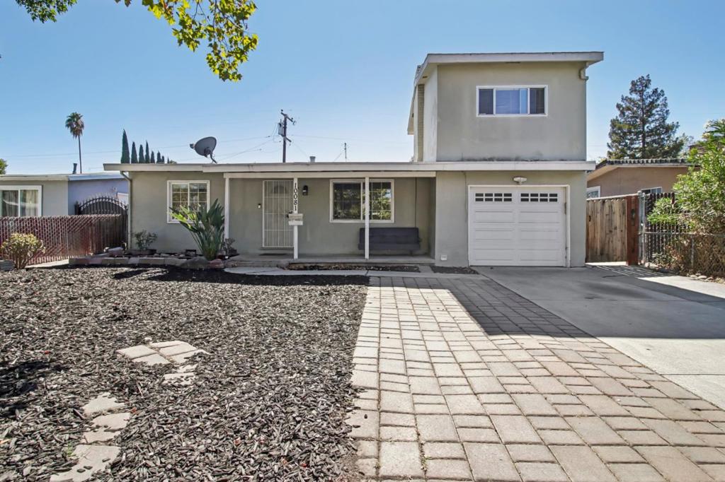 10081 Kenilworth Way Property Photo 1
