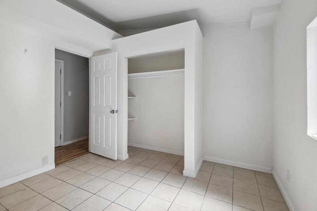 10081 Kenilworth Way Property Photo 31