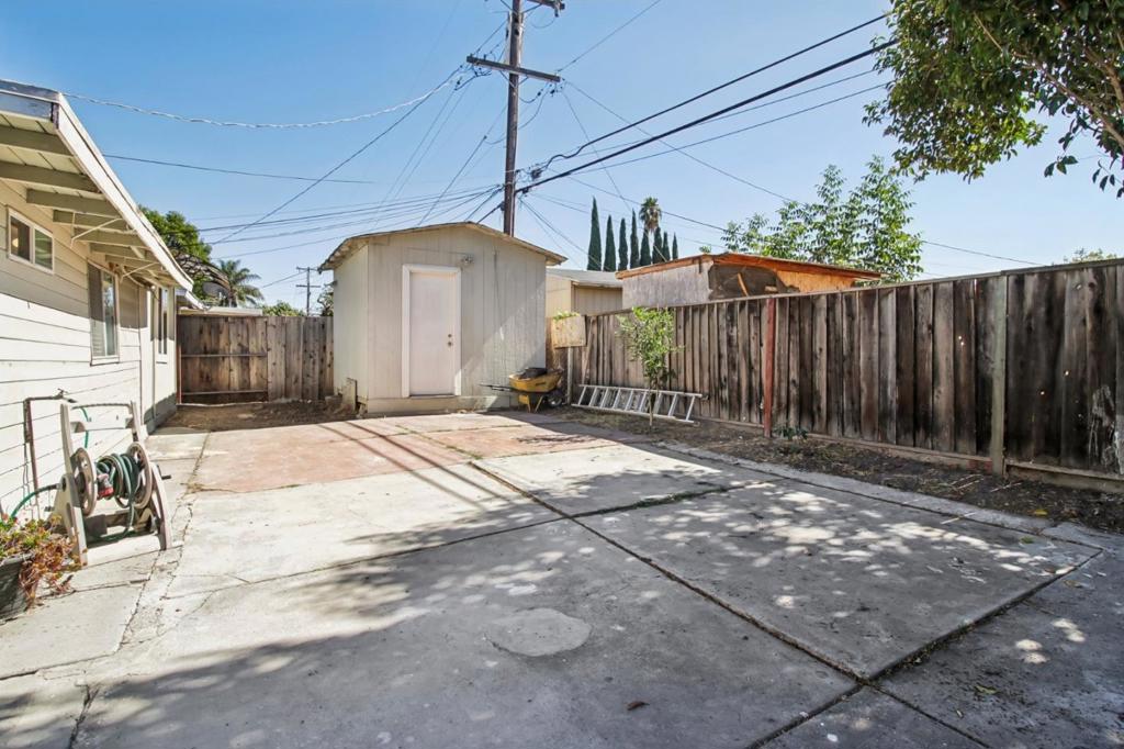 10081 Kenilworth Way Property Photo 39