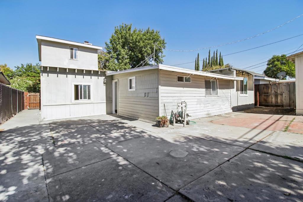 10081 Kenilworth Way Property Photo 41
