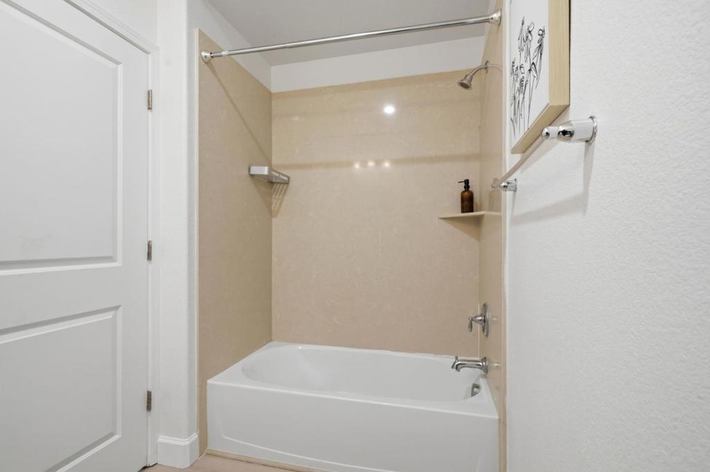 113 Lemmon Terrace Property Photo 9