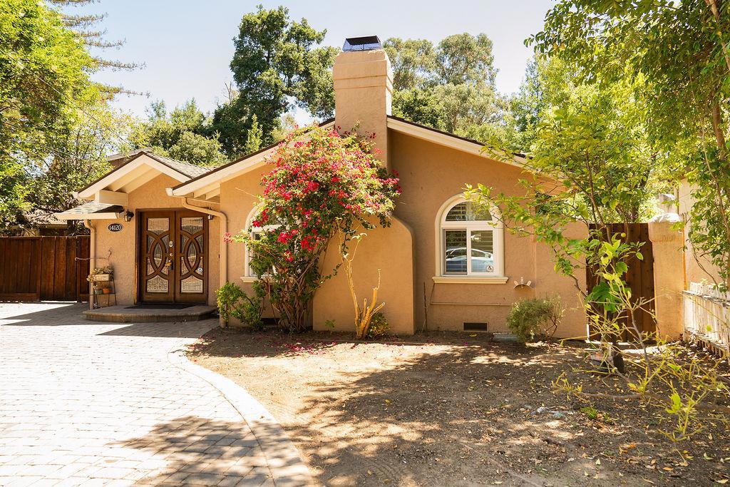 14120 Alta Vista Avenue Property Photo 2