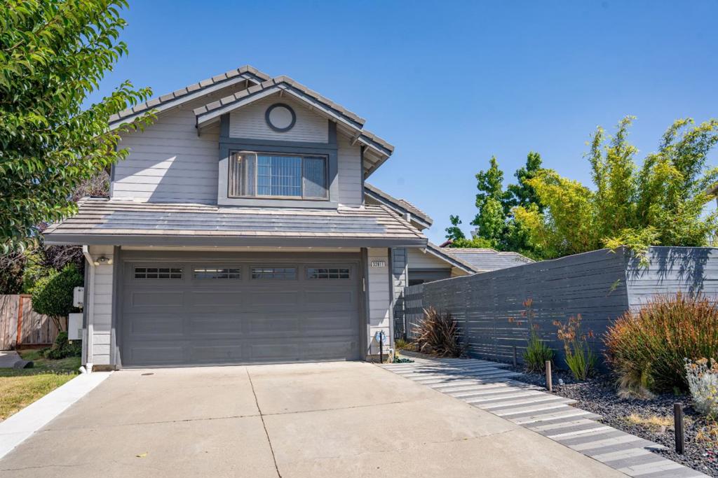 32811 Palmdale Court Property Photo 1