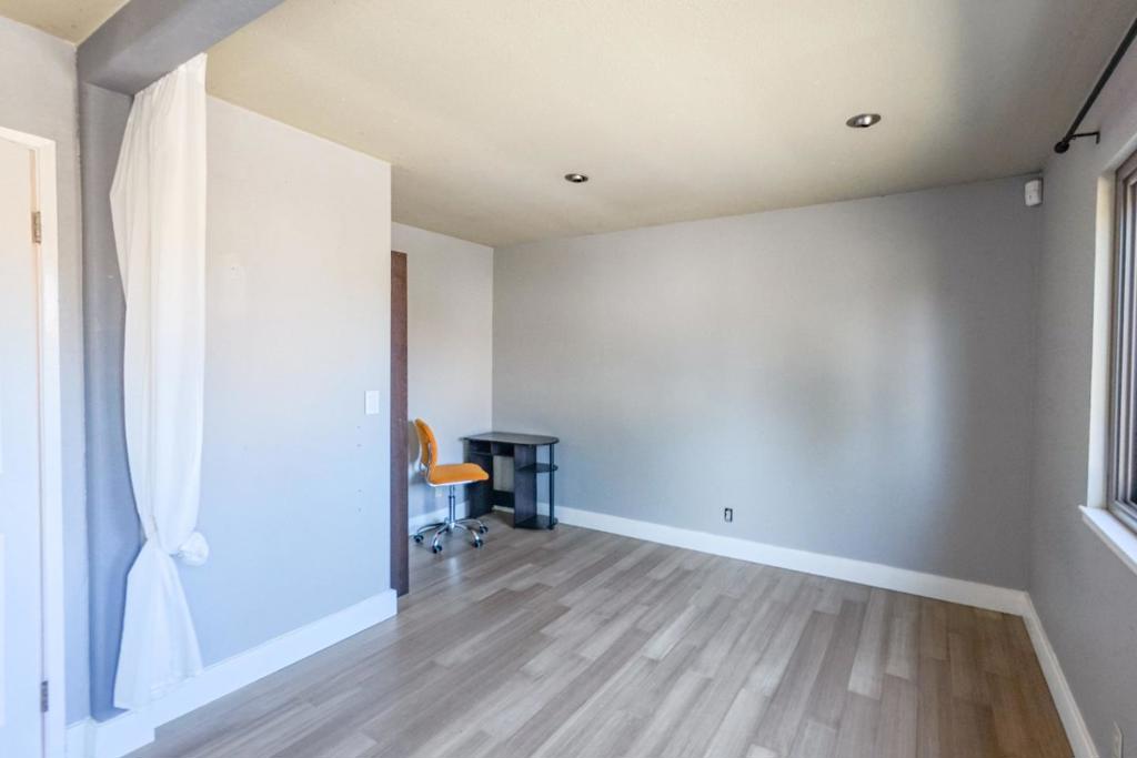 32811 Palmdale Court Property Photo 21