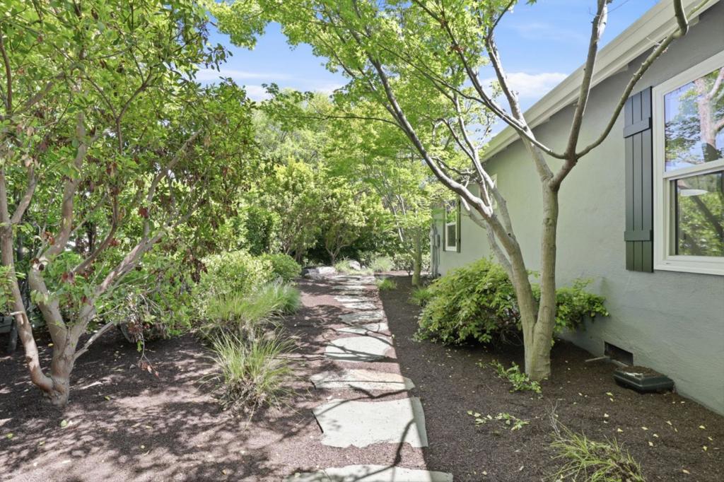 699 Oregon Avenue Property Photo 30