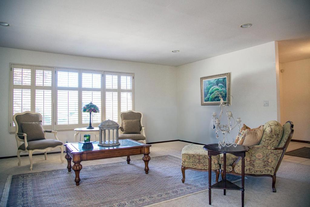3563 Sunnylake Ct Court Property Photo 3