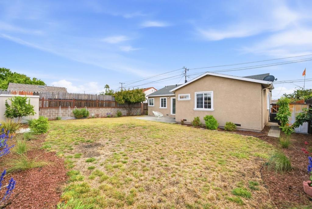 26337 Regal Avenue Property Photo 28