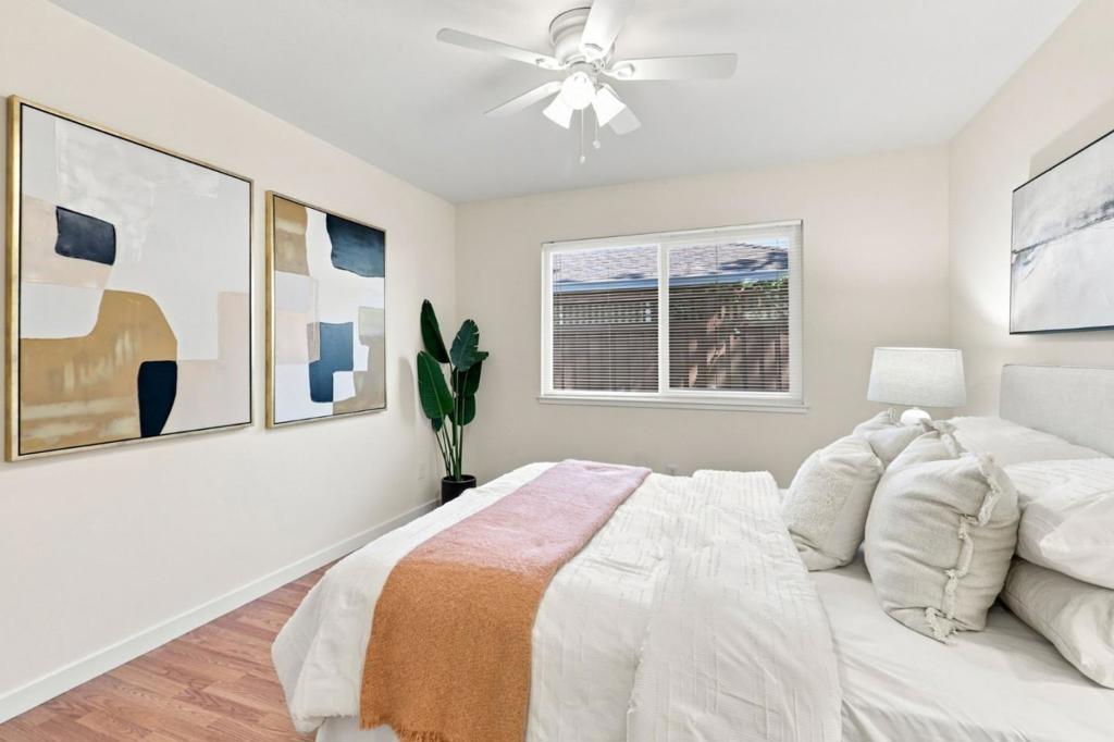 718 Millich Drive B Property Photo 17