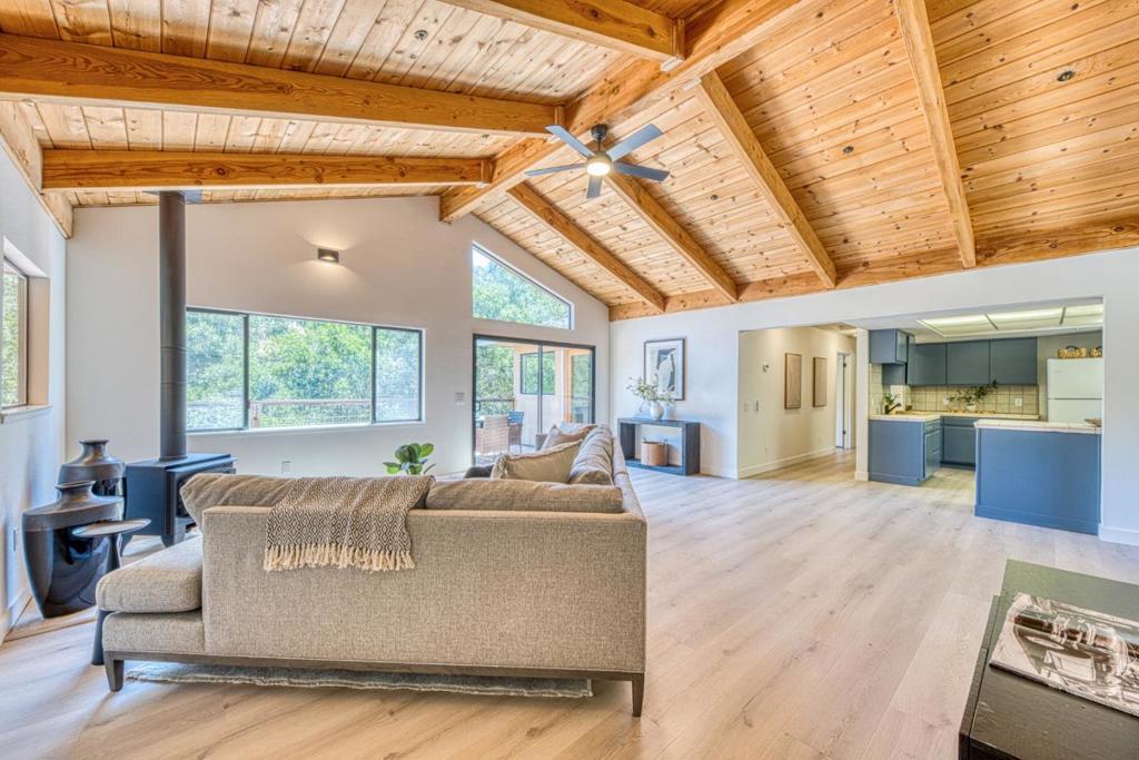 186 San Benancio Road Property Photo 4