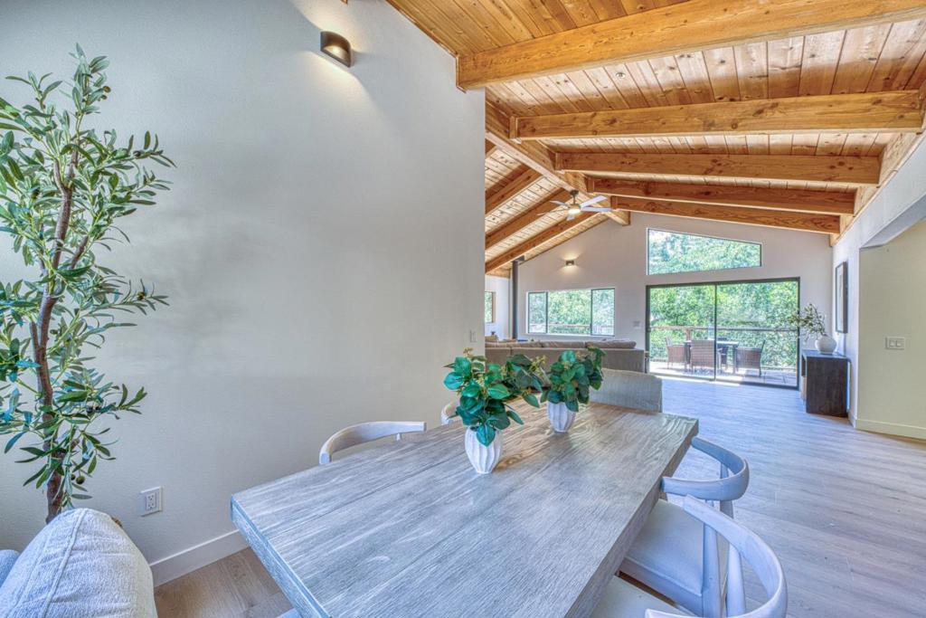 186 San Benancio Road Property Photo 12