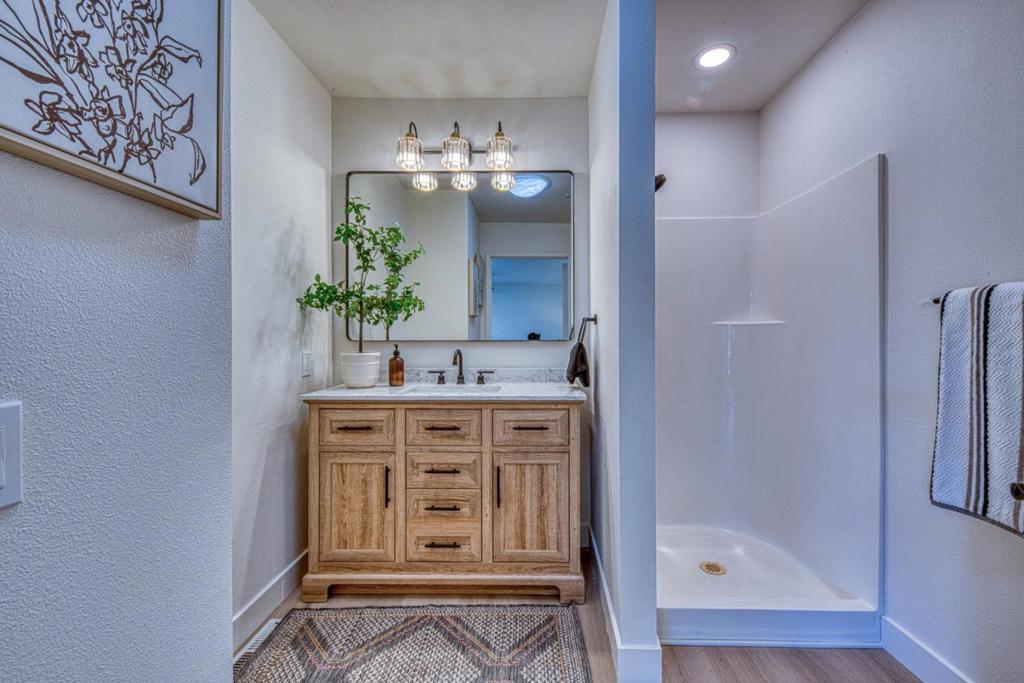 186 San Benancio Road Property Photo 24