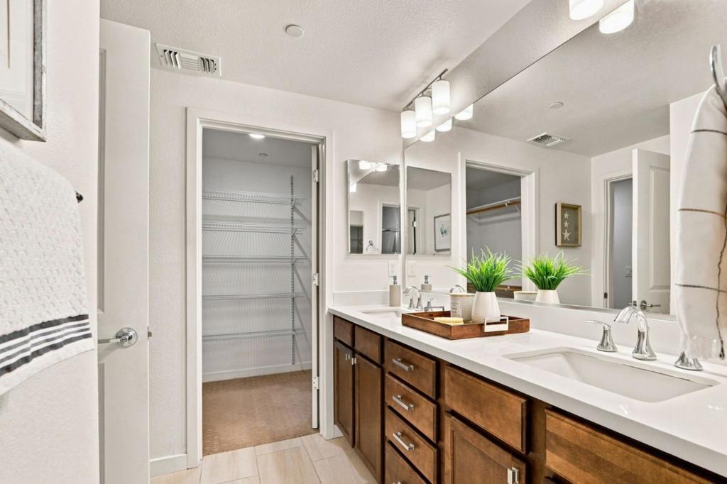 1418 Lavender Loop Property Photo 29