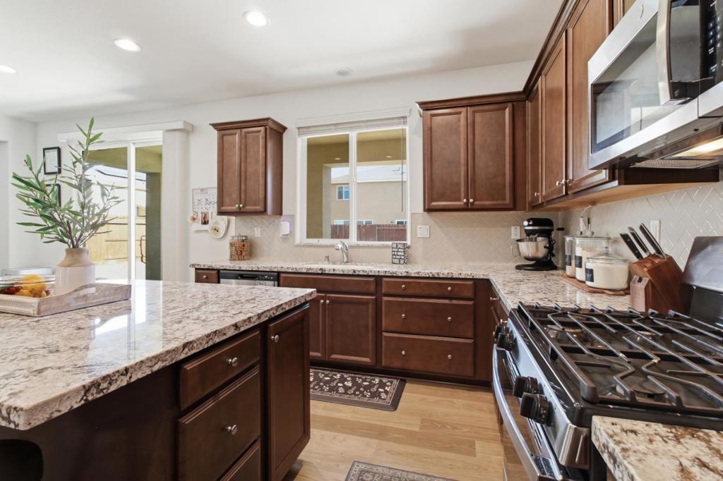ML82056925 Property Photo 10