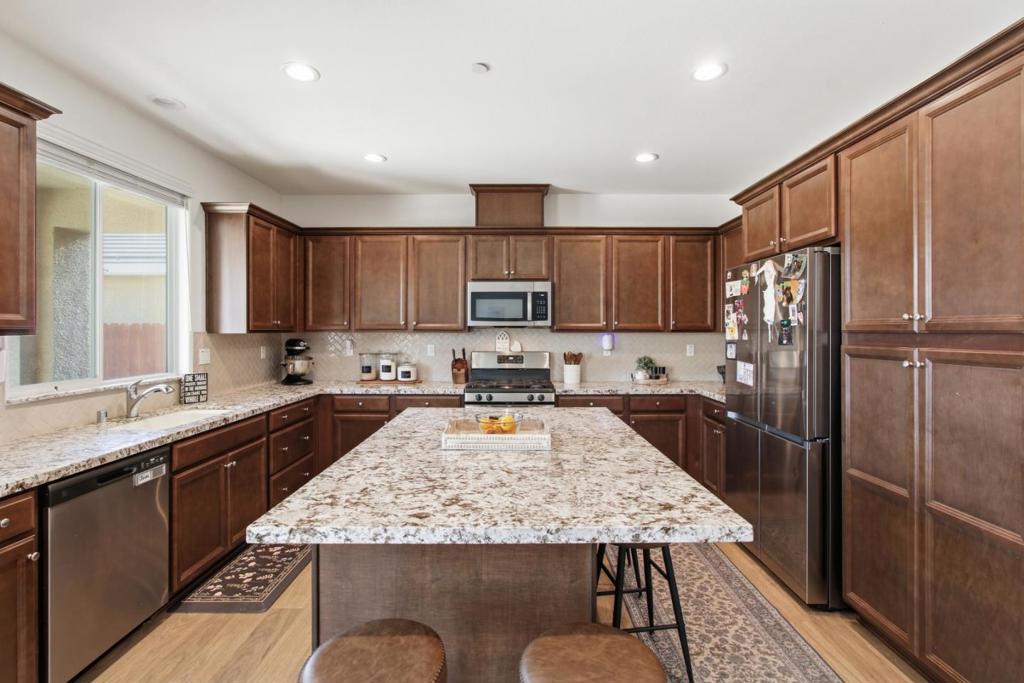 ML82056925 Property Photo 11