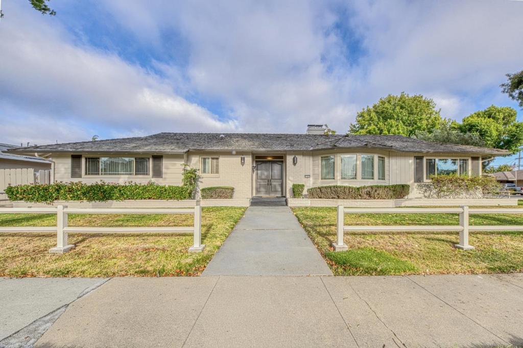 1167 Los Palos Drive Property Photo 1