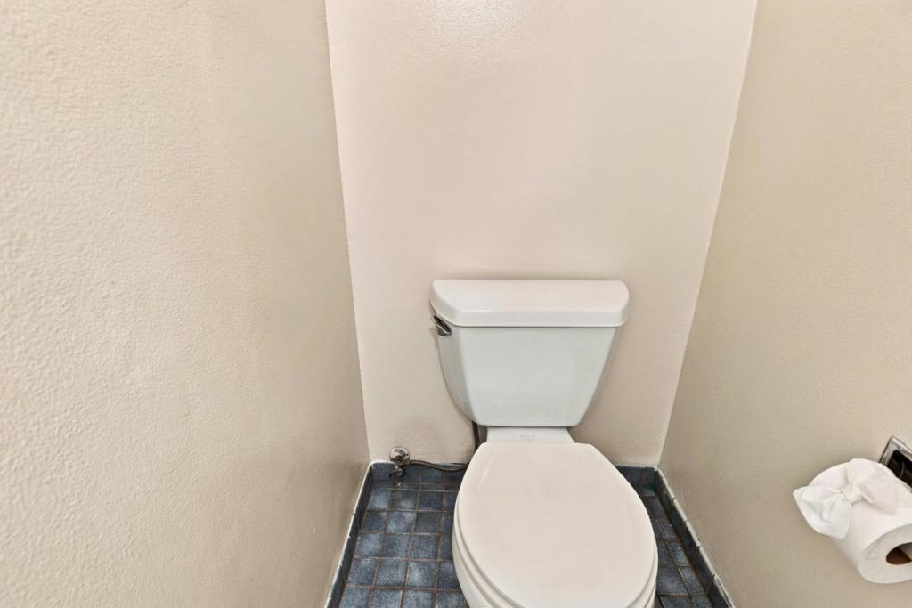 1161 Oddstad Boulevard Property Photo 11