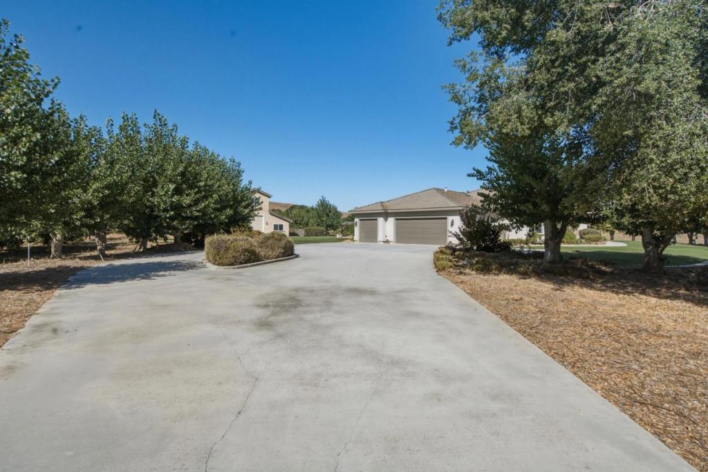 945 Union Road Property Photo 41