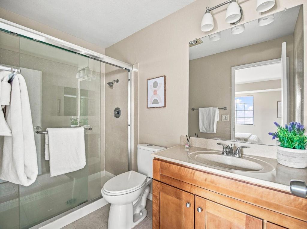 6915 Chantel Court Property Photo 17