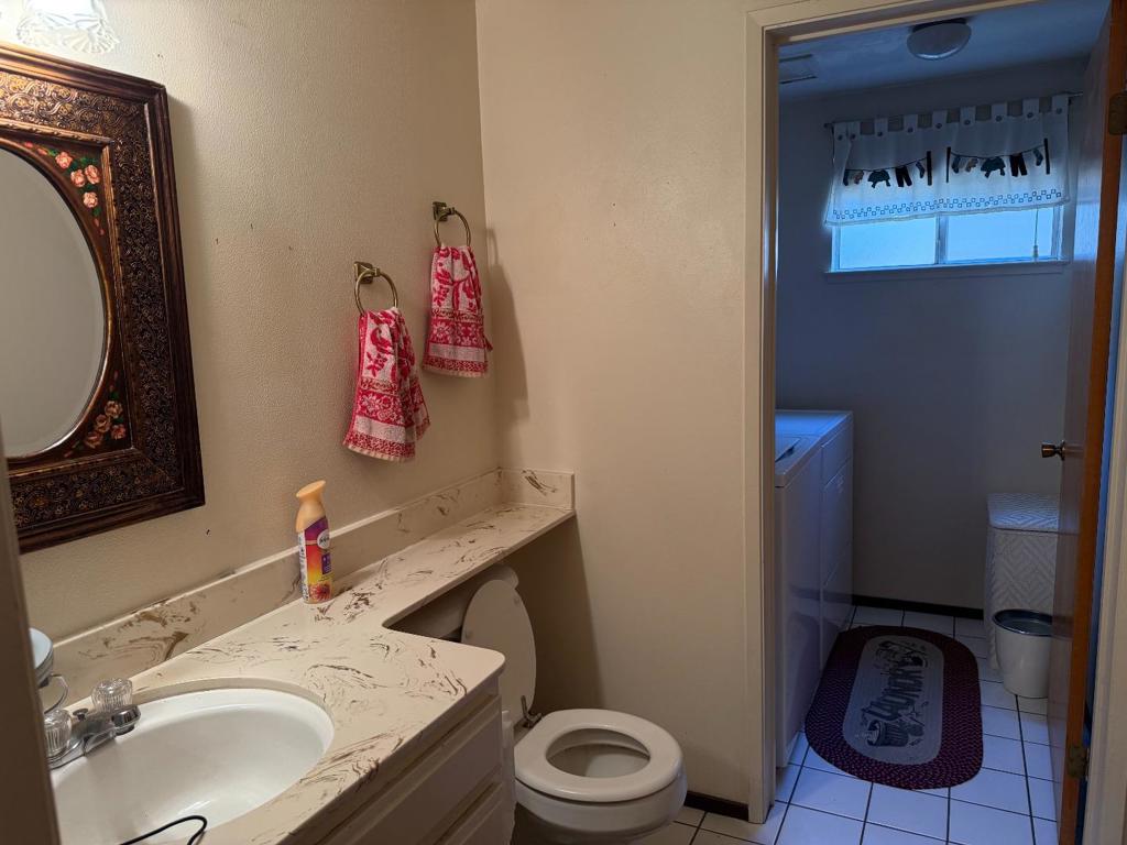 7040 Valley Forge Drive Property Photo 15