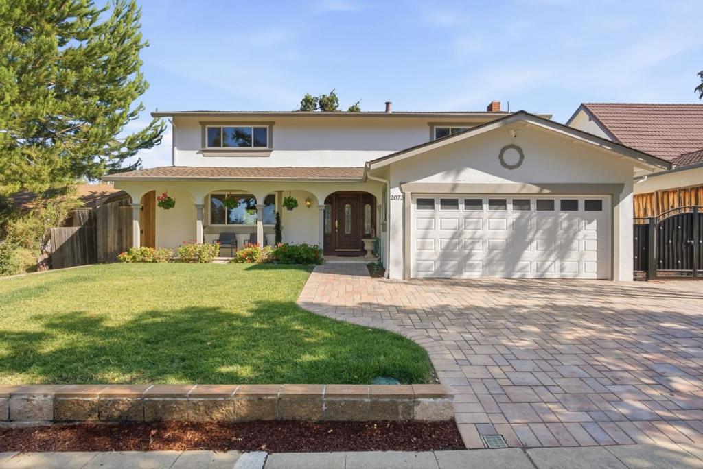 2073 Yosemite Drive Property Photo
