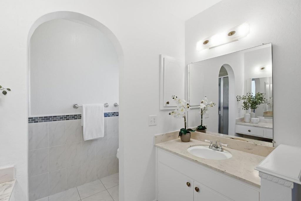 2073 Yosemite Drive Property Photo 38