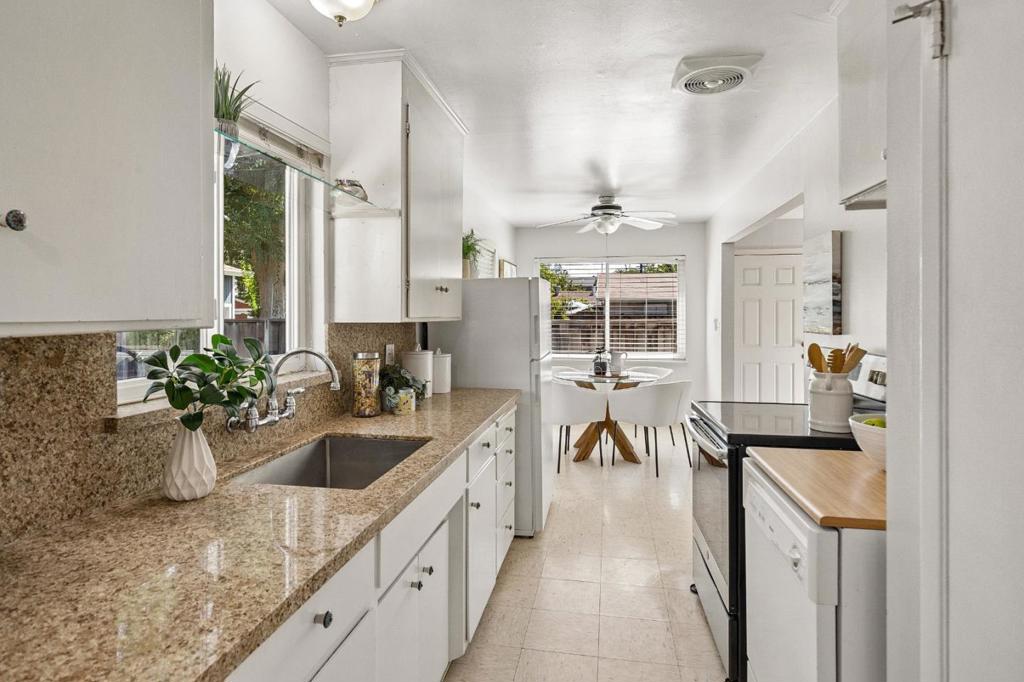 Paula Street Property Photo 3