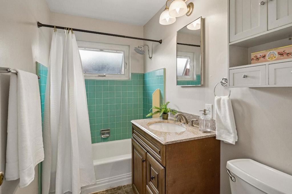 Paula Street Property Photo 8
