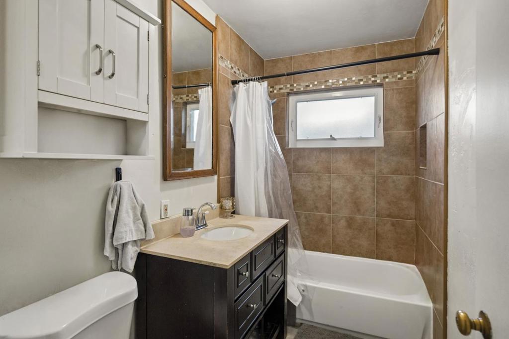 Paula Street Property Photo 9
