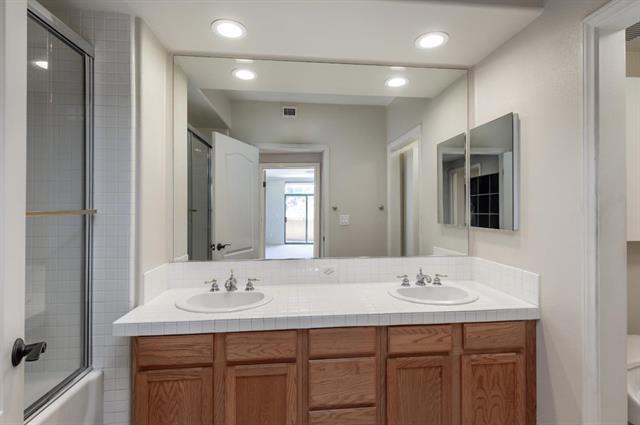 144 S 3rd Street 509 Property Photo 11