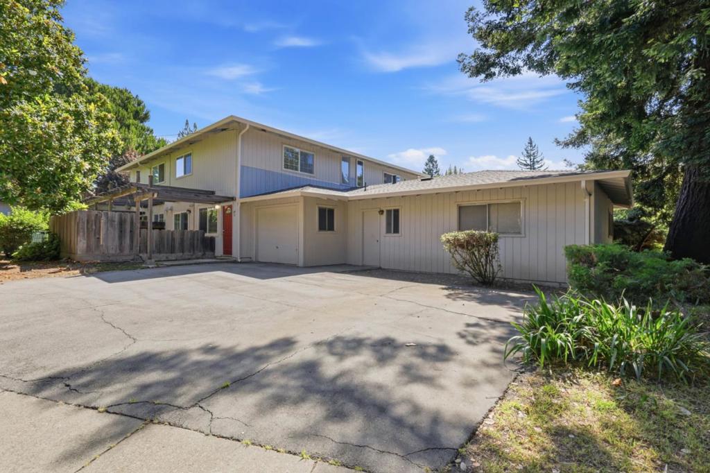 24 Meadow Way Property Photo 4