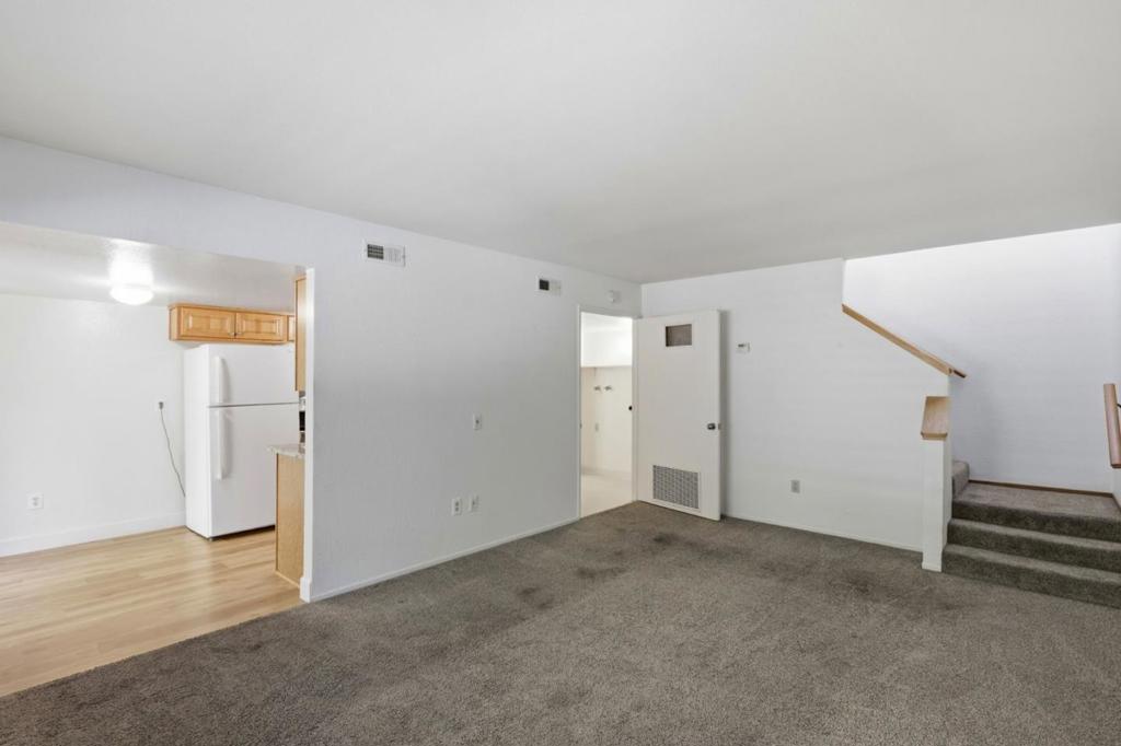 24 Meadow Way Property Photo 10