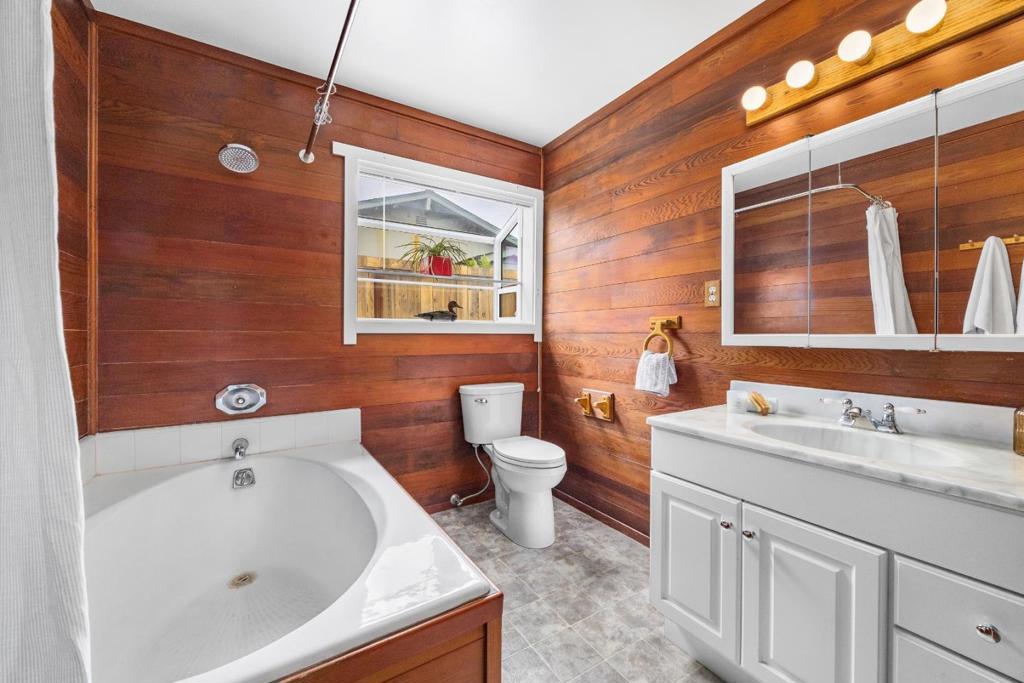 411 Baltusrol Drive Property Photo 30