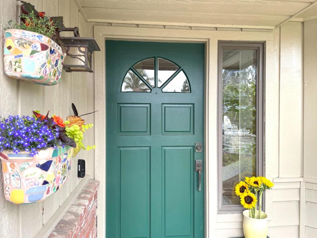 215 Lamanda Drive Property Photo 5