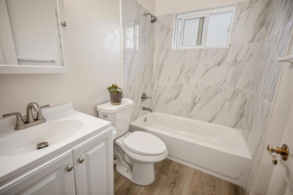 949 Gilchrist Drive 4 Property Photo 8
