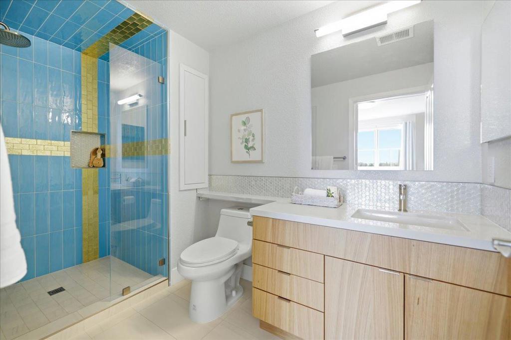 20488 Stevens Creek Boulevard 1816 Property Photo 16