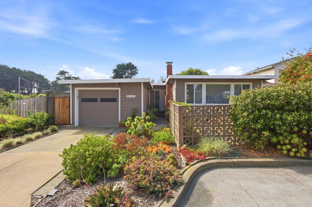 ML82057039 Property Photo 1